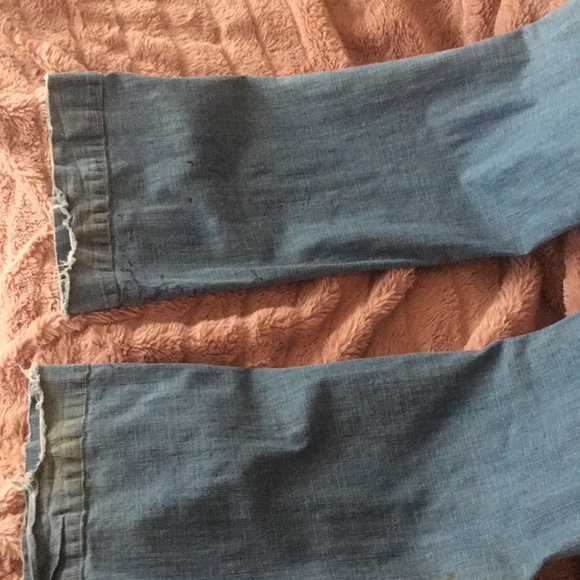 Flared jeans with back button pockets distressed - Picture 5 of 5